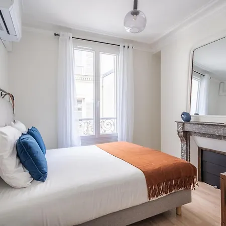 2B.Luxury New Flat/Full Equipped/Champs Elysees/Ar Apartamento *
